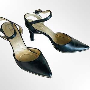 Bandolino Black Pointed Toe Ankle Strap Heels